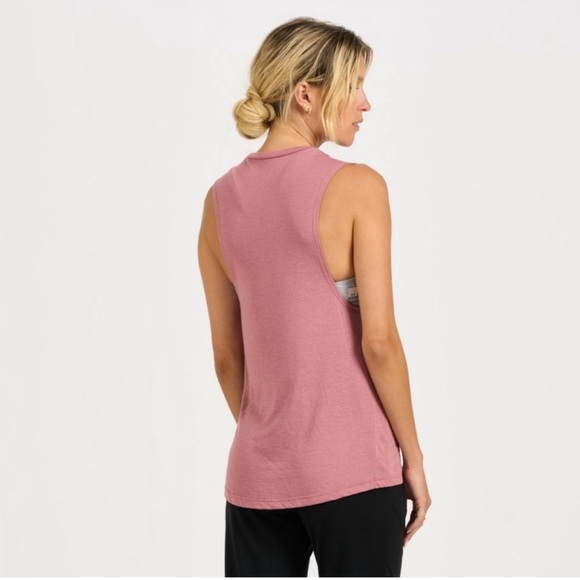 Vuori Investment in Happiness Muscle Tank Top Sleeveless Mauve Pink Large Sun - Picture 7 of 8